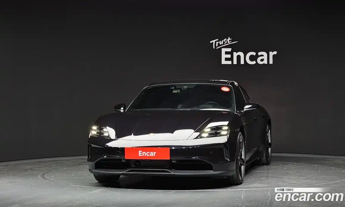 Porsche Taycan 2025 0.1 Автомат в Москве № 197235, фото 3