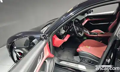 Porsche Taycan 2025 0.1 Автомат в Москве № 197235, миниатюра 10