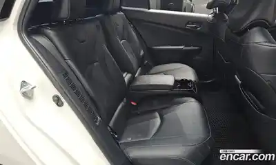 Toyota Prius 2017 1.8 Автомат в Москве № 199694, миниатюра 11