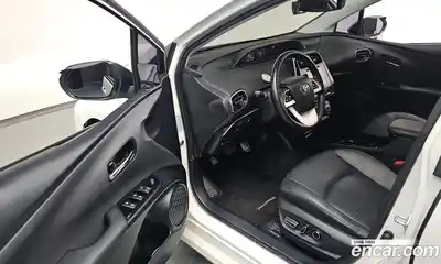 Toyota Prius 2017 1.8 Автомат в Москве № 199694, миниатюра 12