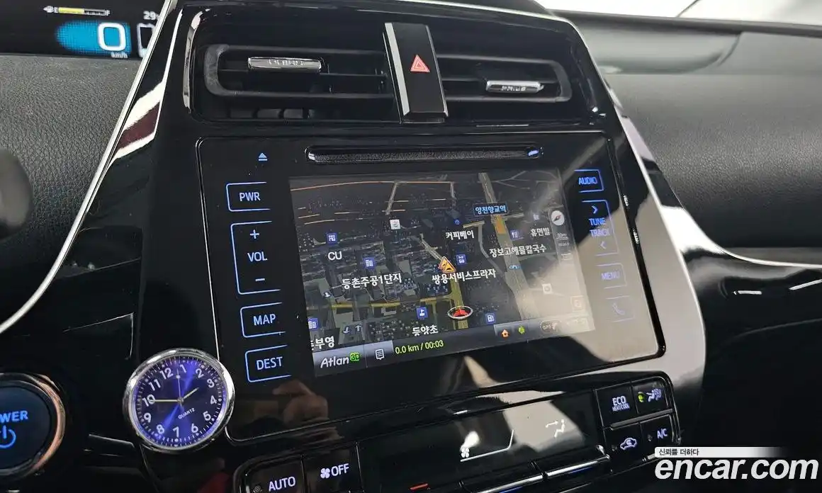 Toyota Prius 2017 1.8 Автомат в Москве № 199694, фото 15