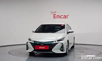 Toyota Prius 2017 1.8 Автомат в Москве № 199694, миниатюра 3