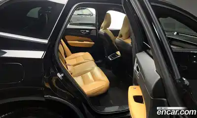 Volvo XC60 2023 2.0 Автомат в Москве № 212798, миниатюра 12