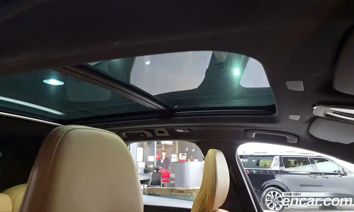 Volvo XC60 2023 2.0 Автомат в Москве № 212798, фото 17