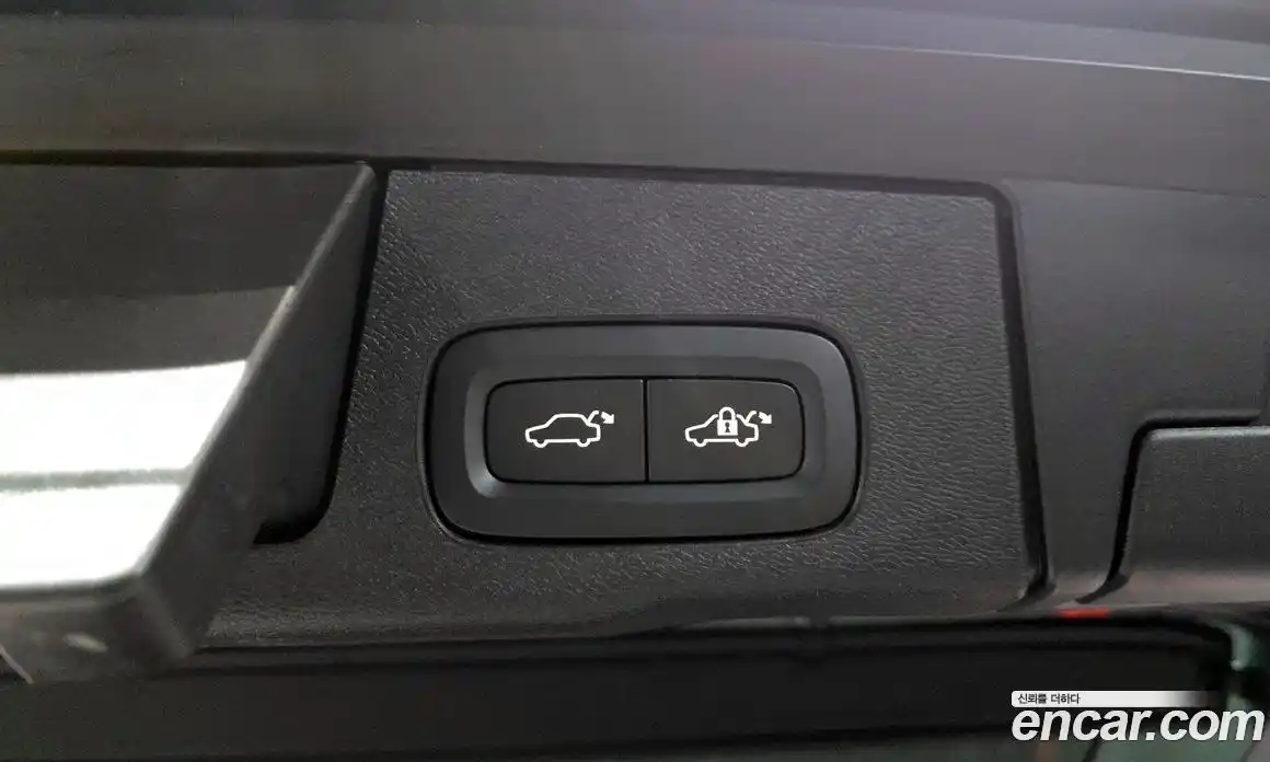 Volvo XC60 2023 2.0 Автомат в Москве № 212798, фото 20