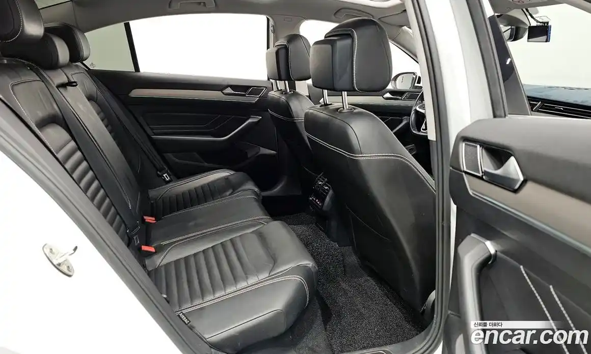 Volkswagen Passat 2021 2.0 Автомат в Москве № 214925, фото 11