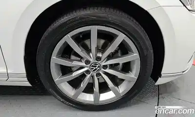 Volkswagen Passat 2021 2.0 Автомат в Москве № 214925, миниатюра 5