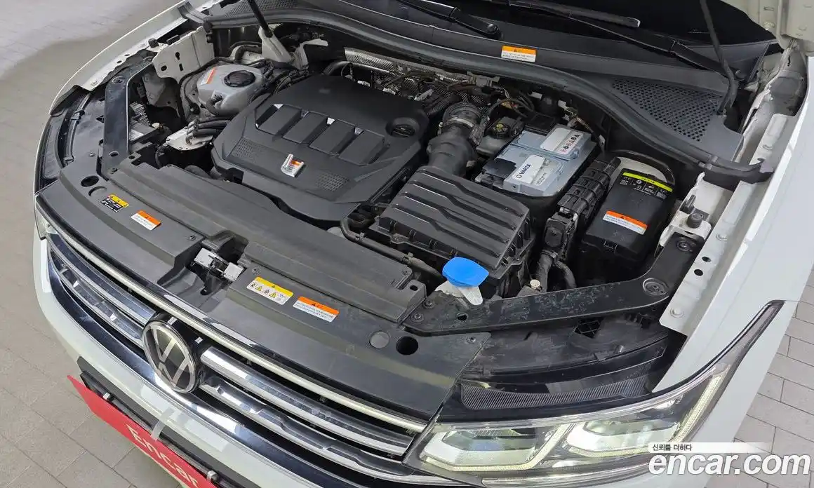 Volkswagen Tiguan 2021 2.0 Автомат в Москве № 215104, фото 6