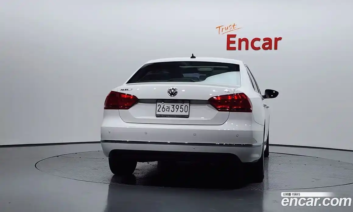 Volkswagen Passat 2015 2.0 Автомат в Москве № 215355, фото 4