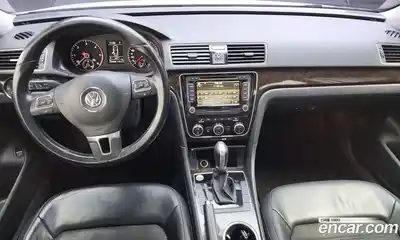 Volkswagen Passat 2015 2.0 Автомат в Москве № 215355, миниатюра 7
