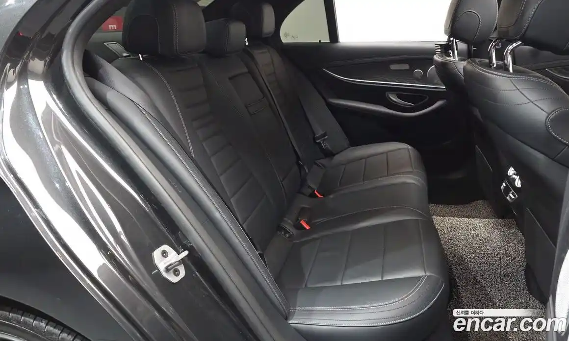 Mercedes-Benz E-Class 2020 2.0 Автомат в Москве № 225223, фото 12