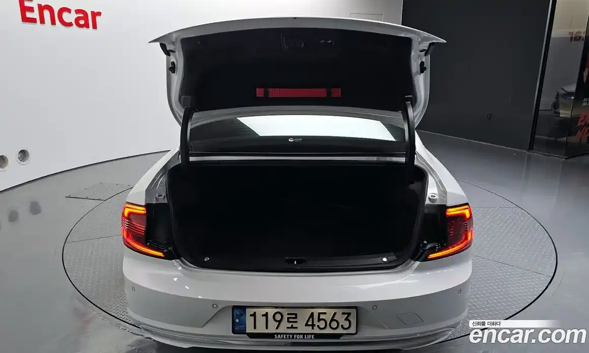 Volvo S90 2023 2.0 Автомат в Москве № 230383, фото 20