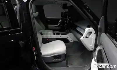 Land Rover Defender 2025 3.0 Автомат в Москве № 231285, миниатюра 11