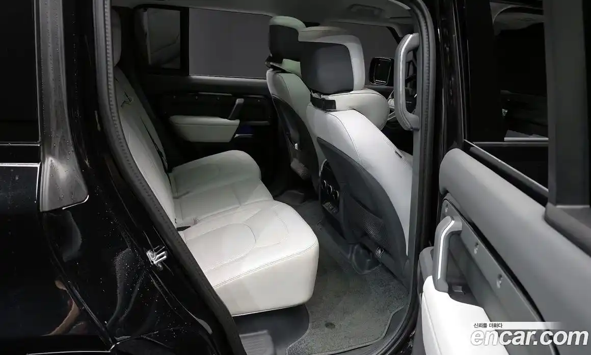 Land Rover Defender 2025 3.0 Автомат в Москве № 231285, фото 12