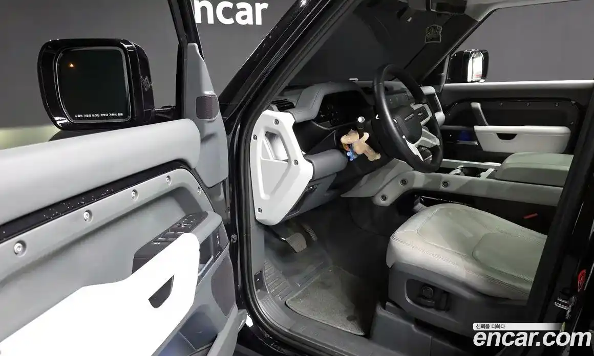 Land Rover Defender 2025 3.0 Автомат в Москве № 231285, фото 10