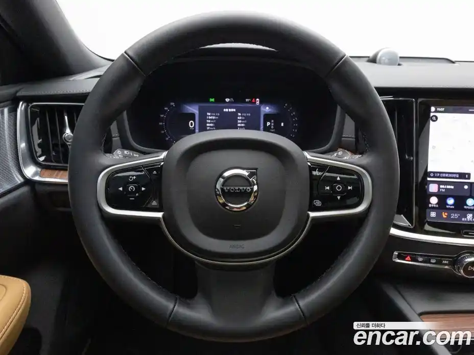 Volvo V60 2026 2.0 Автомат в Москве № 326133, фото 14
