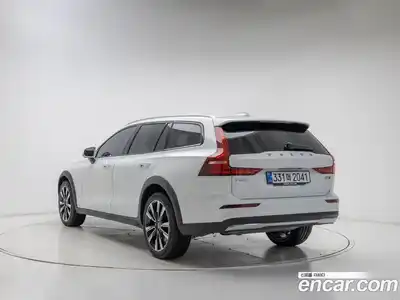 Volvo V60 2026 2.0 Автомат в Москве № 326133, миниатюра 4