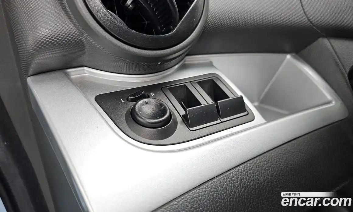 Chevrolet Spark 2015 1.0 Автомат в Москве № 37338, фото 16