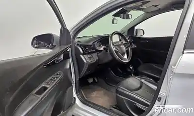 Chevrolet Spark 2017 1.0 Автомат в Москве № 37858, миниатюра 11