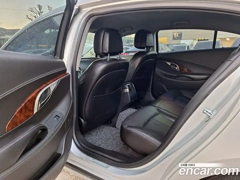 Chevrolet Alpheon 2011 3.0 Автомат в Москве № 38491, фото 9