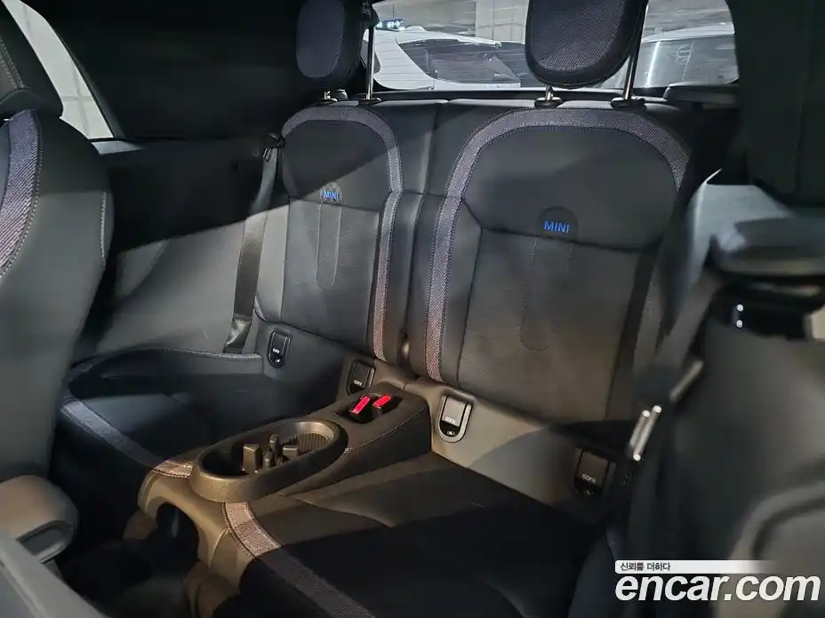 Mini Cooper Convertible 2025 2.0 Автомат в Москве № 457046, фото 13