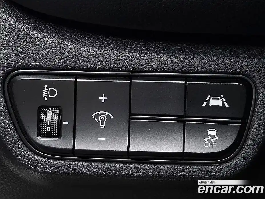 Kia Seltos 2020 1.6 Автомат в Москве № 461754, фото 16