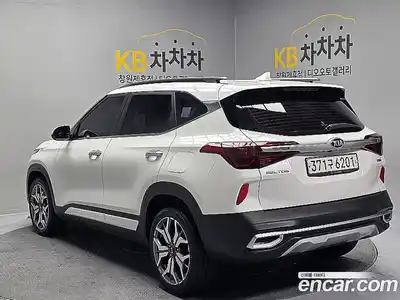 Kia Seltos 2020 1.6 Автомат в Москве № 461754, миниатюра 4