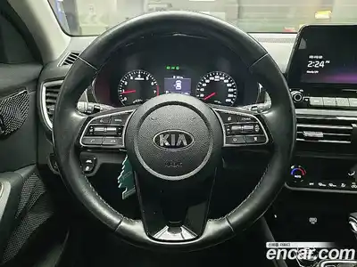 Kia Seltos 2020 1.6 Автомат в Москве № 461754, миниатюра 9