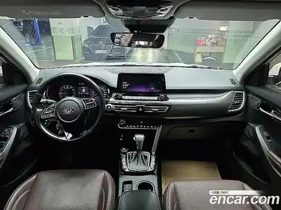 Kia Seltos 2020 1.6 Автомат в Москве № 461754, миниатюра 10