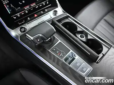 Audi A6 2023 2.0 Автомат в Москве № 497175, миниатюра 9