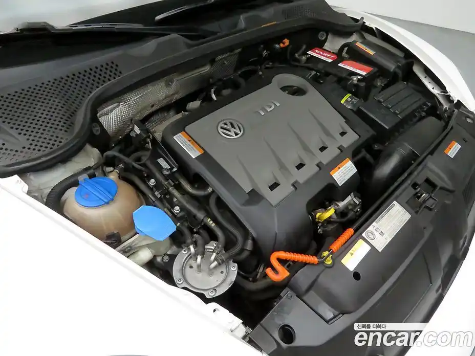 Volkswagen Beatle 2014 2.0 Автомат в Москве № 534474, фото 19