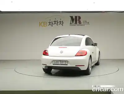 Volkswagen Beatle 2014 2.0 Автомат в Москве № 534474, миниатюра 3