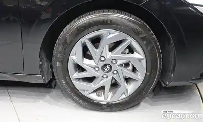 Hyundai Avante 2024 1.6 Автомат в Москве № 582306, миниатюра 5