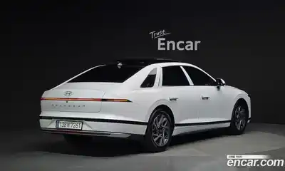 Hyundai Grandeur 2024 2.5 Автомат в Москве № 582365, миниатюра 2