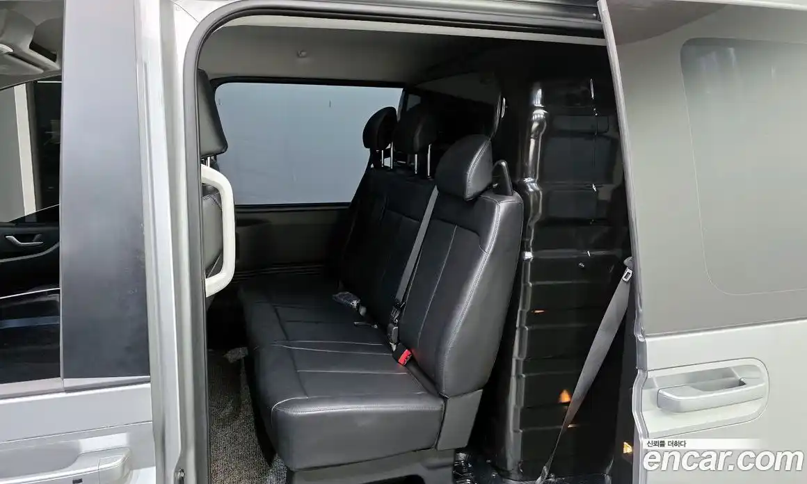 Hyundai Staria 2025 1.6 Автомат в Москве № 582382, фото 11