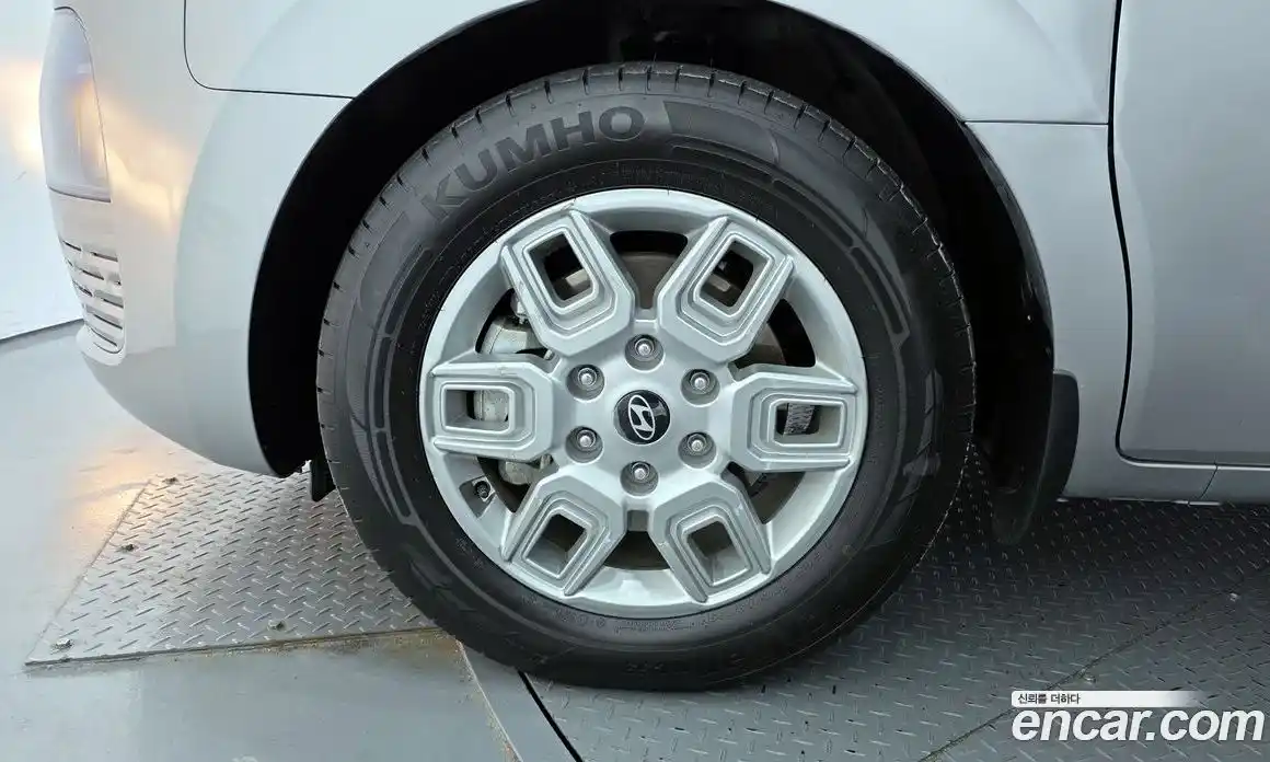 Hyundai Staria 2025 1.6 Автомат в Москве № 582382, фото 5