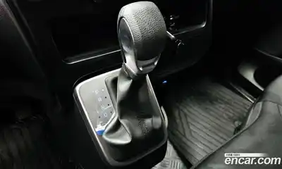 Hyundai Staria 2025 2.2 Автомат в Москве № 582471, миниатюра 9