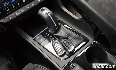 Hyundai Avante 2022 2.0 Автомат в Москве № 582757, миниатюра 9