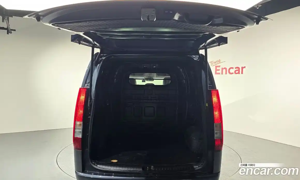 Hyundai Staria 2025 3.5 Автомат в Москве № 582891, фото 20