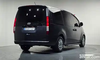 Hyundai Staria 2025 3.5 Автомат в Москве № 582891, миниатюра 2