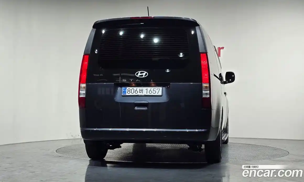 Hyundai Staria 2025 3.5 Автомат в Москве № 582891, фото 4