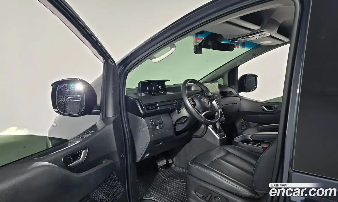 Hyundai Staria 2025 3.5 Автомат в Москве № 582891, фото 10