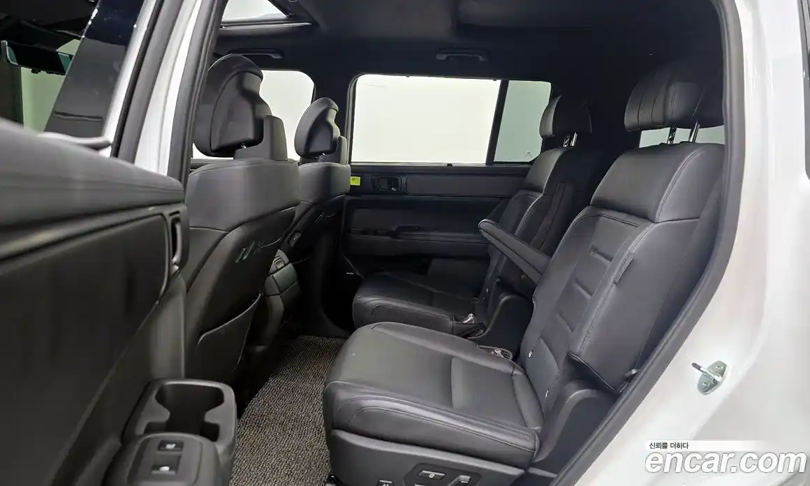 Hyundai Santa Fe 2024 1.6 Автомат в Москве № 582926, фото 13