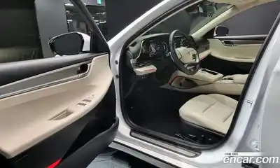 Hyundai Grandeur 2022 2.4 Автомат в Москве № 583026, миниатюра 11