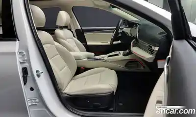 Hyundai Grandeur 2022 2.4 Автомат в Москве № 583026, миниатюра 10