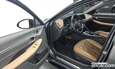 Hyundai Sonata 2022 1.6 Автомат в Москве № 583285, миниатюра 11