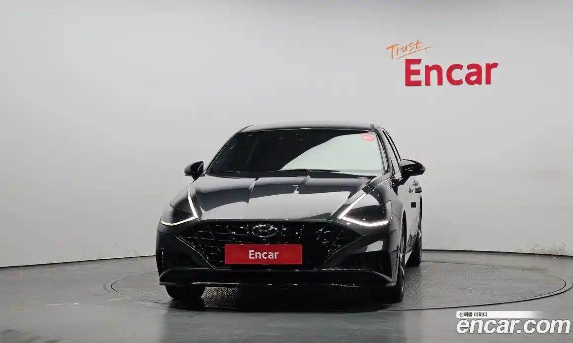 Hyundai Sonata 2022 1.6 Автомат в Москве № 583285, фото 3