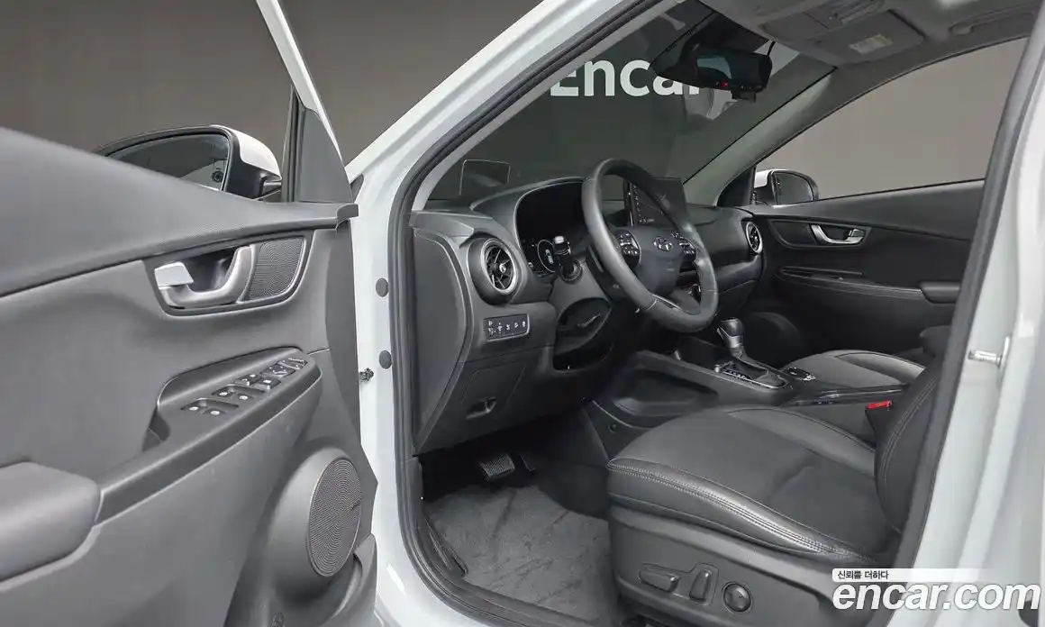 Hyundai Kona 2023 1.6 Автомат в Москве № 583310, фото 13