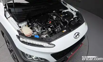 Hyundai Kona 2023 1.6 Автомат в Москве № 583310, миниатюра 6