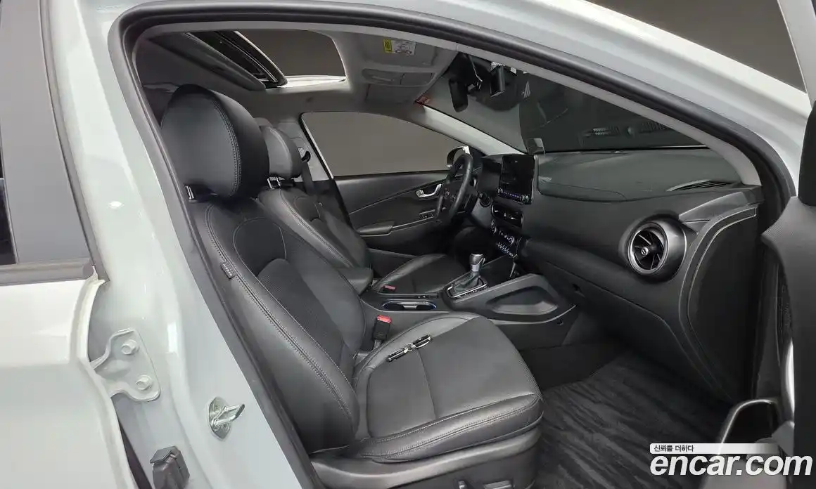 Hyundai Kona 2023 1.6 Автомат в Москве № 583310, фото 10